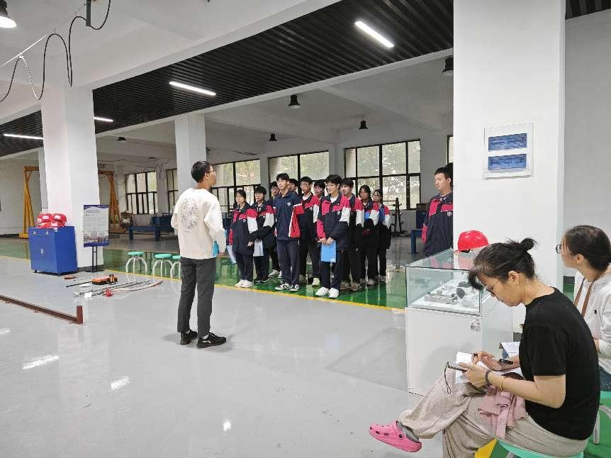 344ead1031cb46af973f1153c83bc8b8.png 344ead1031cb46af973f1153c83bc8b8.png